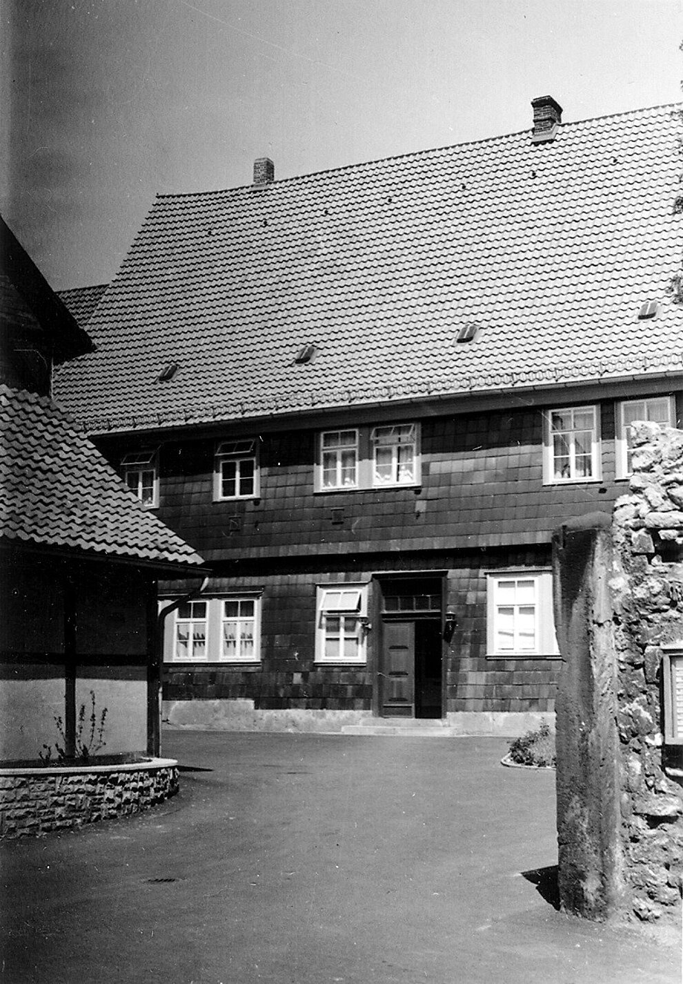 Die Superintendentur am "Mönchehof" entstand in seiner heutigen Form 1612. AmMoenchehof1950er-02-Superintendentur